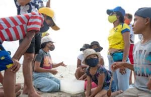 Ecuador - Beach Community and Child Enrichment Program 09