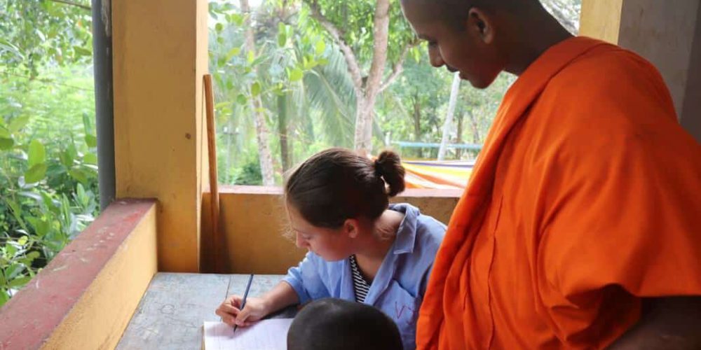 Sri Lanka - Teaching English to Buddhist Monks9