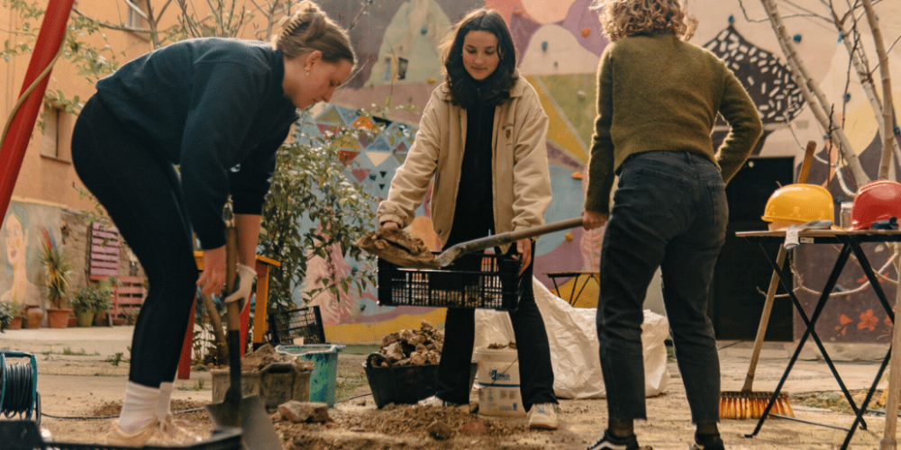 spain-barcelona-food-rescue-community-building13